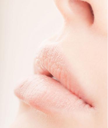 Qué debe contener (y que no) un buen bálsamo labial